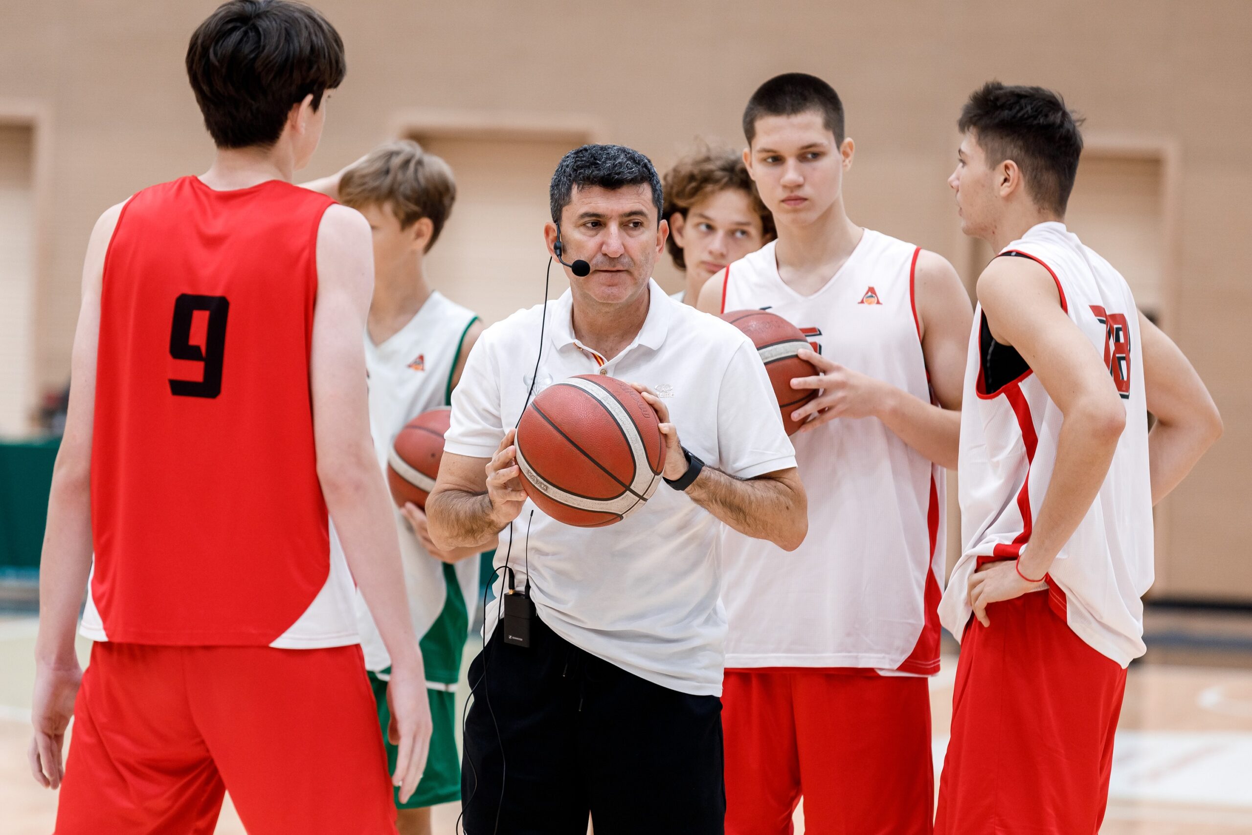 В рамках Kuban Cup прошел тренерский семинар — ПБК Локомотив-Кубань —  официальный сайт профессионального баскетбольного клуба